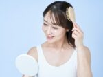 美髪の土台を作る頭皮ケア。スカルプブラシをヘアケアに取り入れるべき理由とその効果。